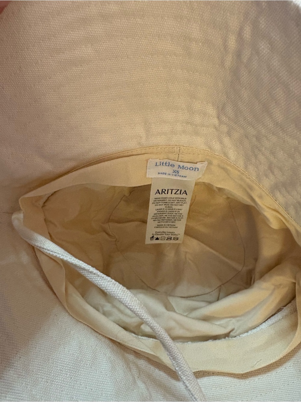 Aritzia Little Moon Tote Bag in Cream